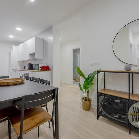 Spacious New Apartment Para 7 En La Plaza De Tirso De Molina มาดริด ภายนอก รูปภาพ